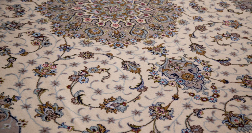 مشخصات فرش دستباف کاشان خوب