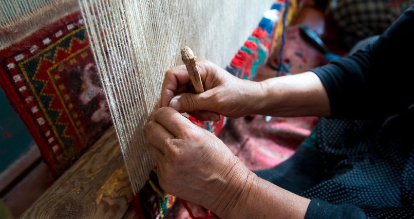 انواع گره در بافت فرش و تفاوت های آن ها